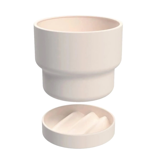 Indoor pot / planter with water tray and heart-shaped details